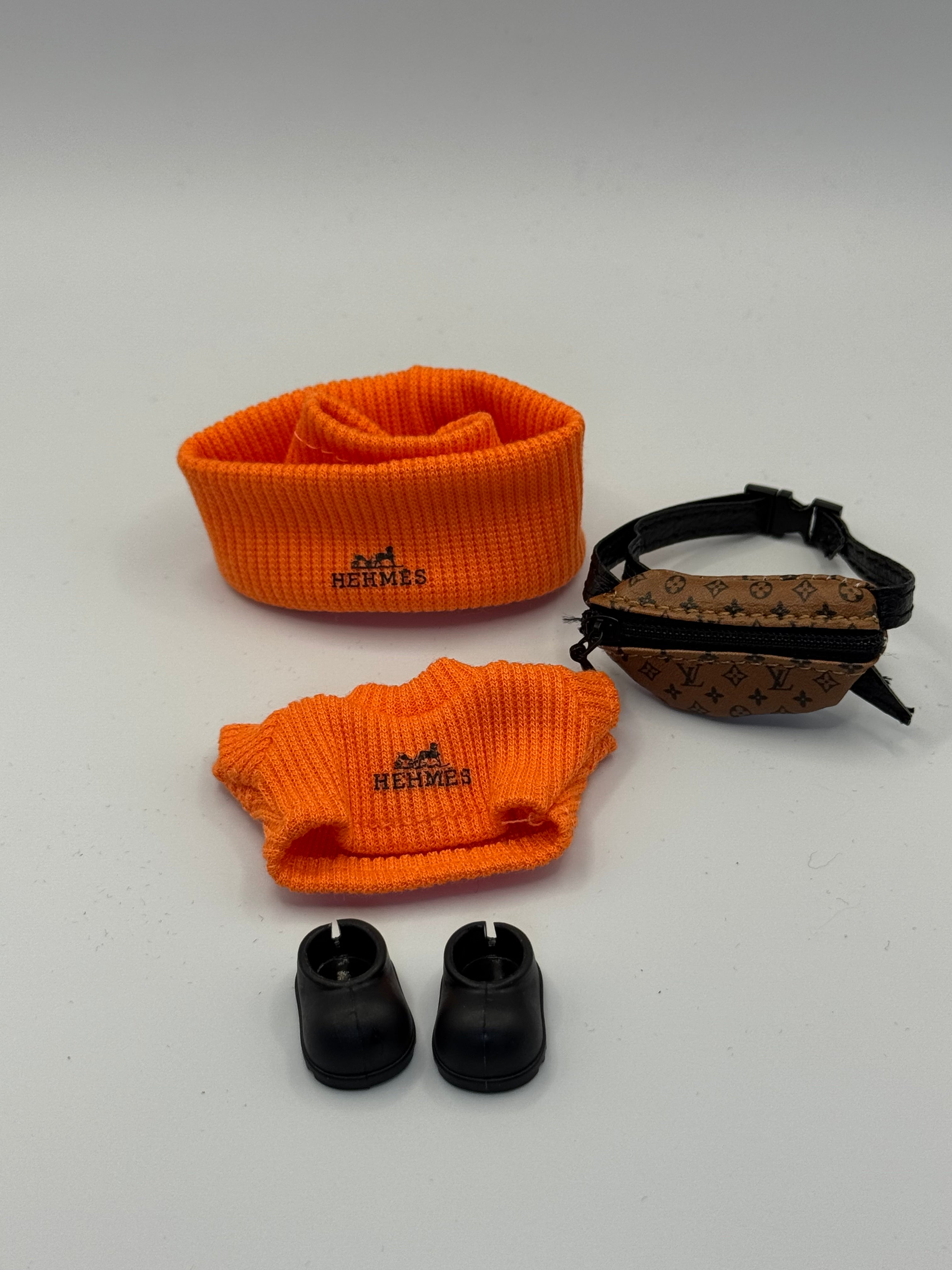 4 piece luxury outfit for V4 PFL Labubu (Doll not included)