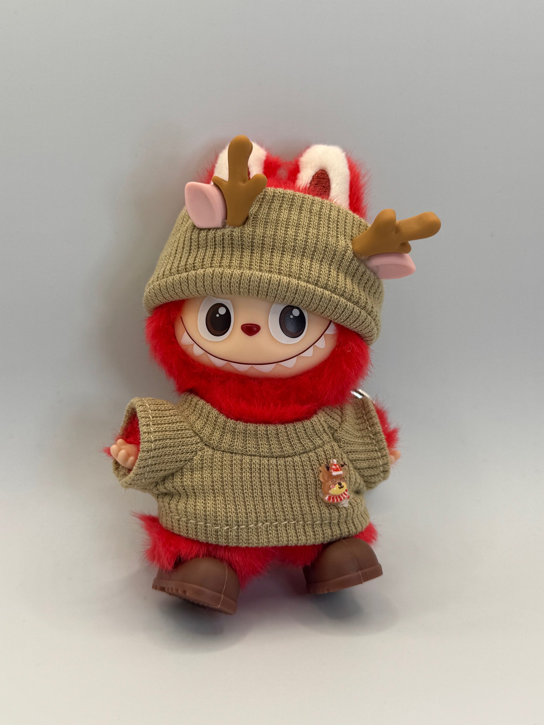 Reindeer sweater outfit, fits V4 PFL Labubu (Doll not included)