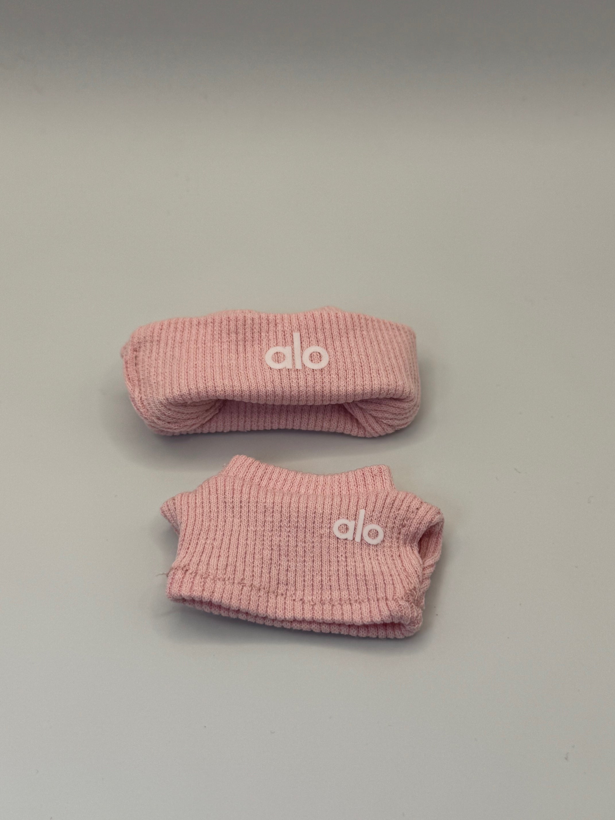 Alo Inspired Sweater Outfit, Fits V4 labubu, (doll not included