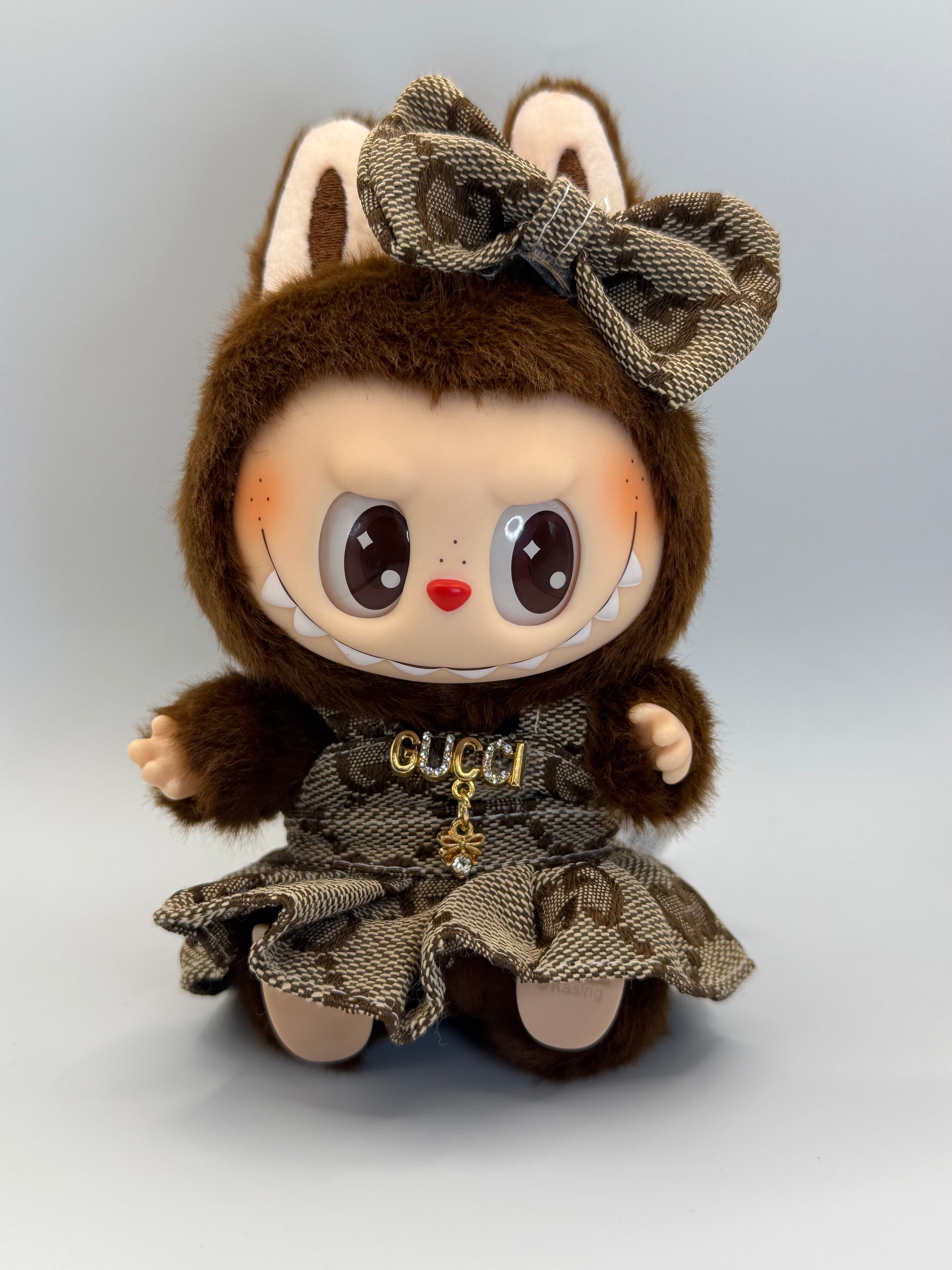 "I'm Gucci" dress and bow, fits version 2 Labubu (Doll not inlcuded)