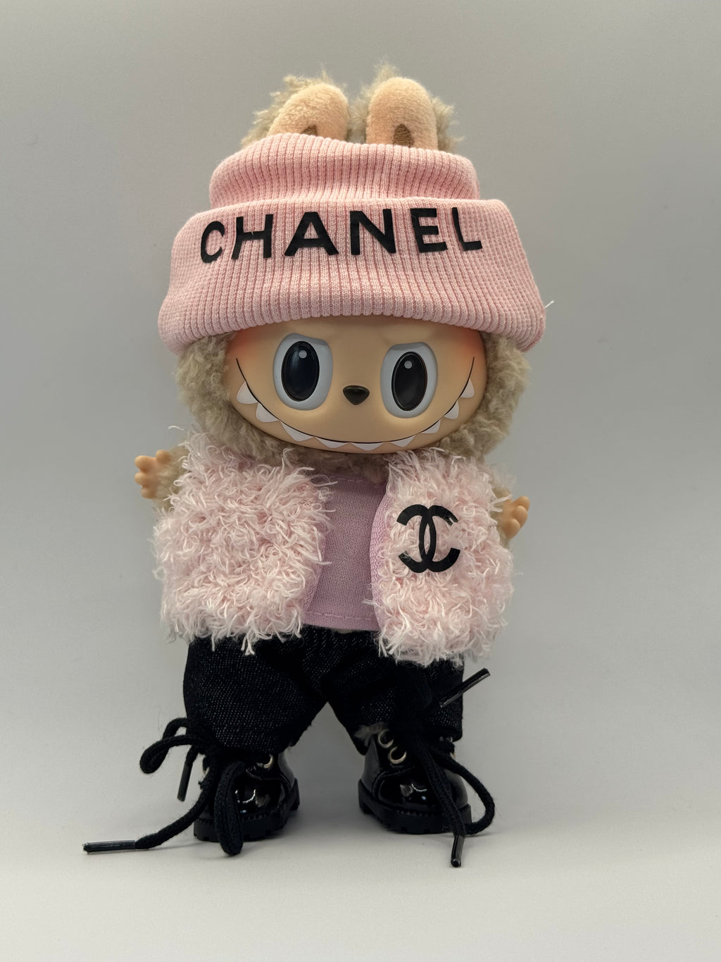 "CC" winter wear, fits V1-3 Labubu Doll, (doll not included)