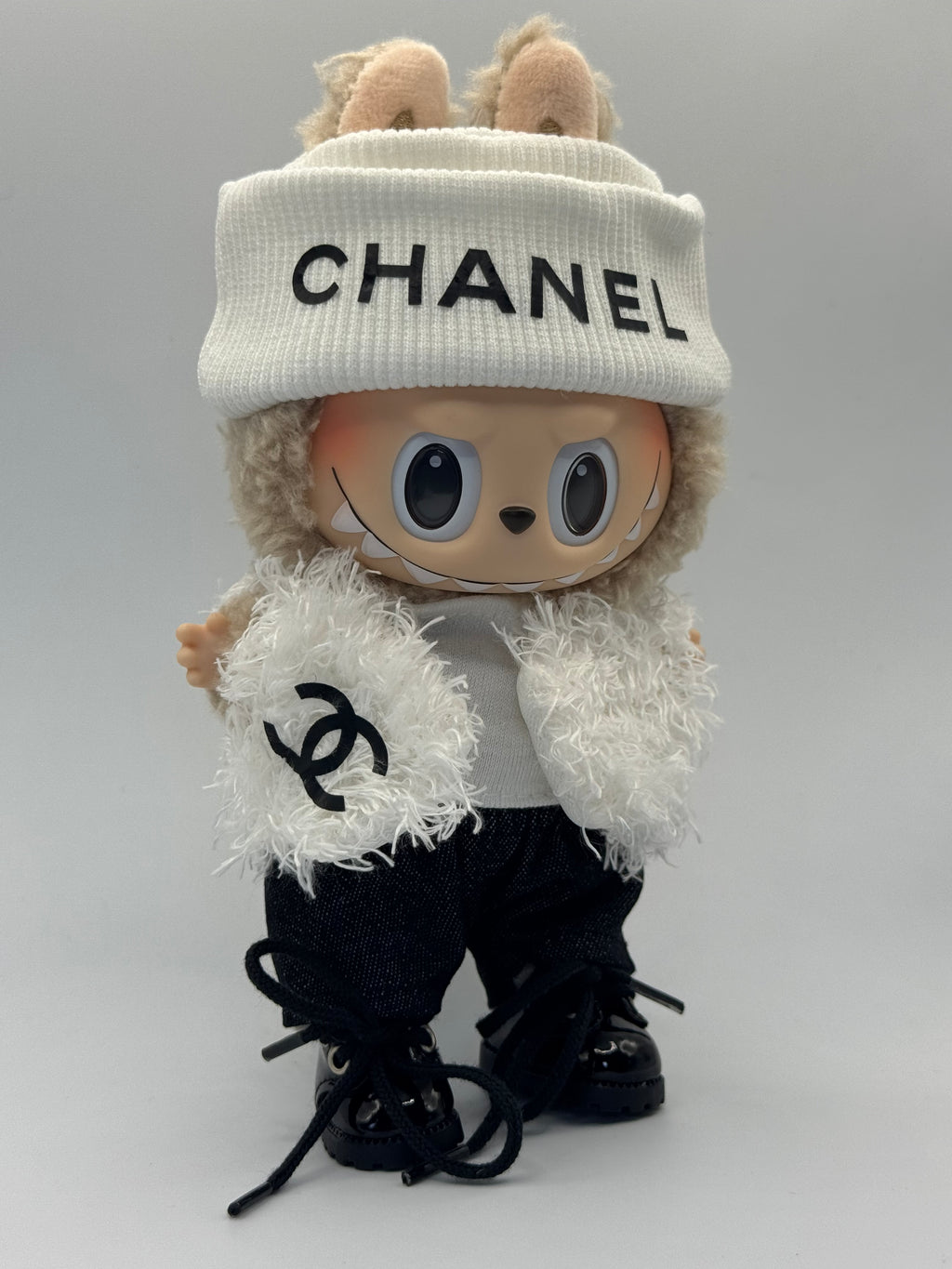 "CC" winter wear, fits V1-3 Labubu Doll, (doll not included)