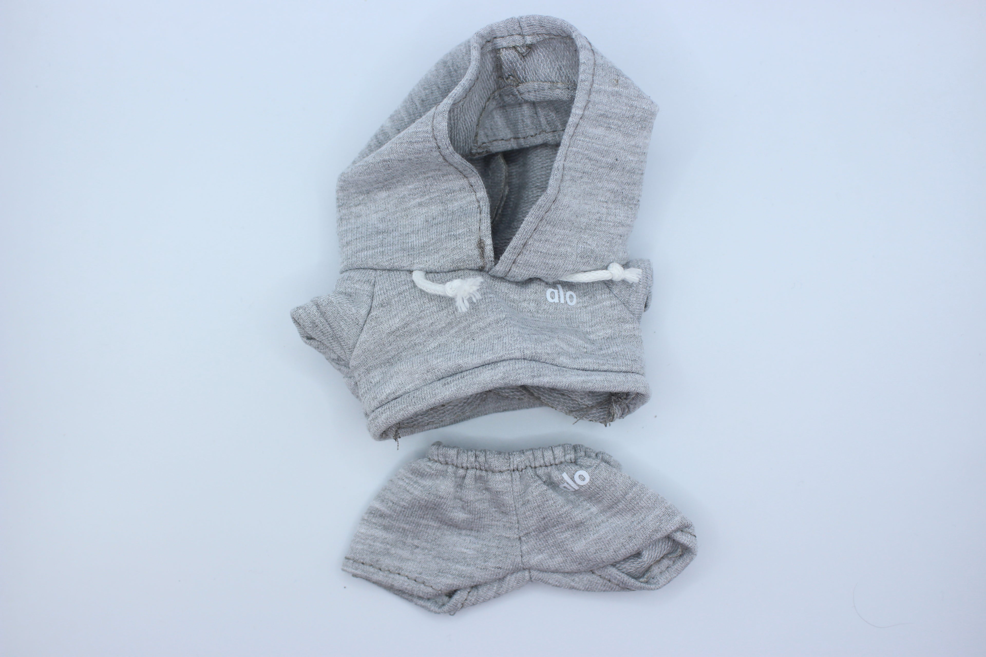 "Alo" inspired sweatsuit fits version 1-3 Labubu Doll (Doll not included)